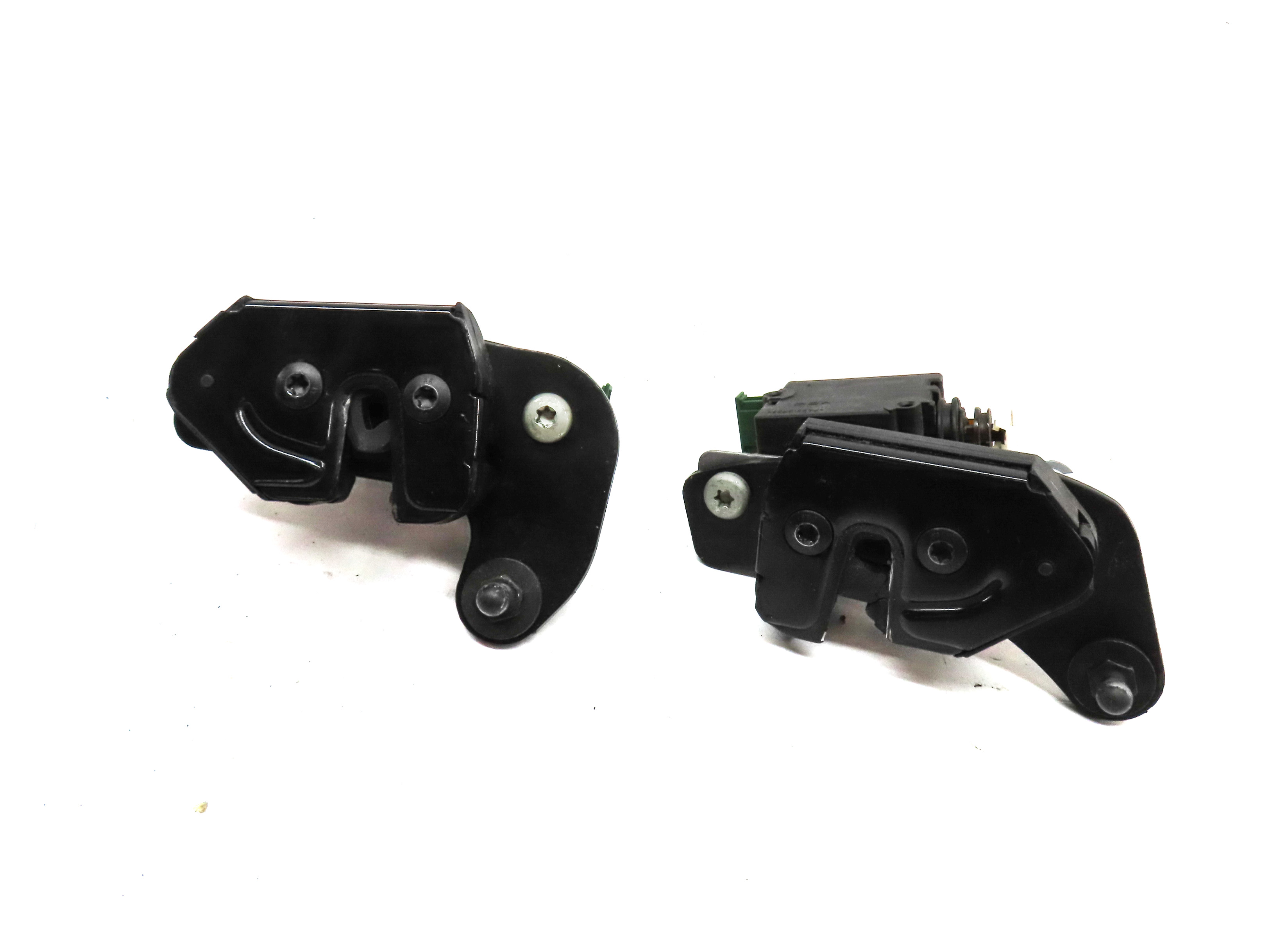 2011 LAND ROVER LR4 (L319) TRUNK LEFT & RIGHT TAILGATE LOCK LATCH ACTUATOR SET 2 — exact item pictured